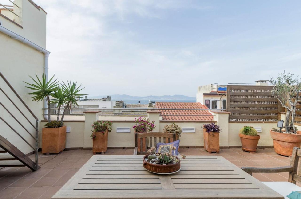 Vive Tu Vida Sonada Delante Del Mar Apartment L' Escala Екстериор снимка